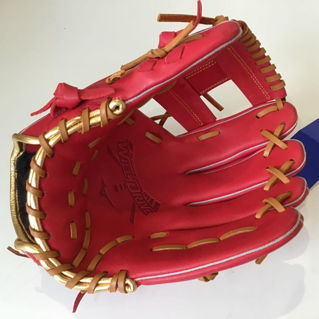 ミズノ　グローブ　軟式用　赤　一般用