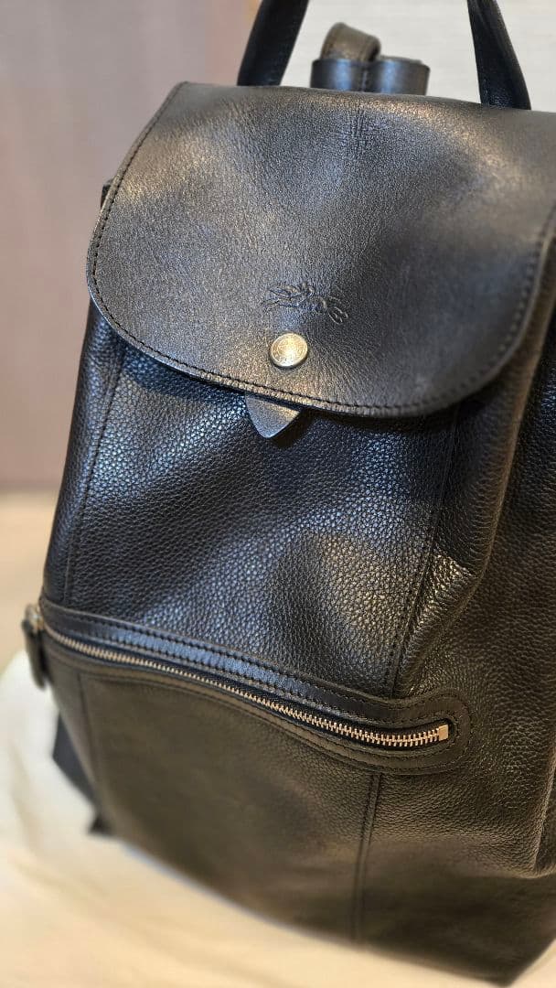 LONGCHAMP ブラックレザー リュック
