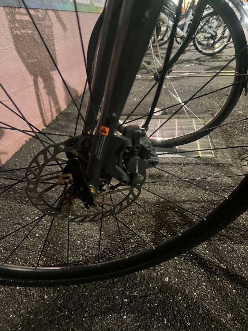 スポーツバイク ブラック ディスクブレーキ