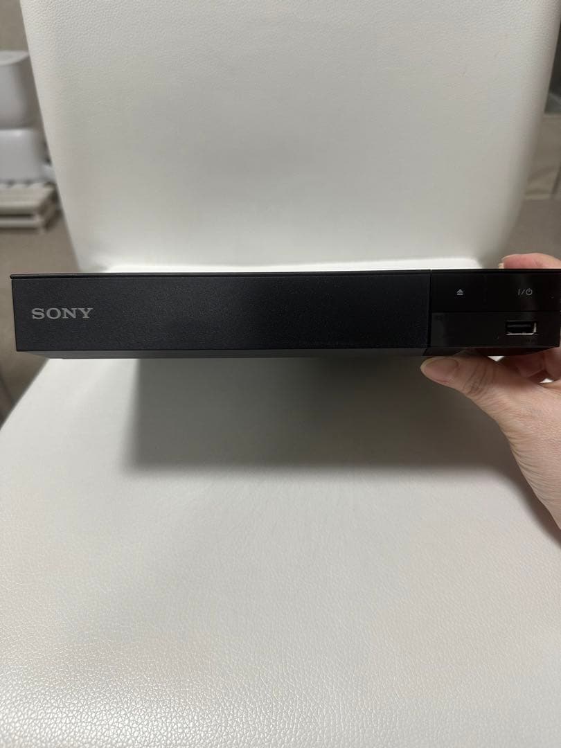 SONY ブルーレイプレーヤー 本体とリモコン付き