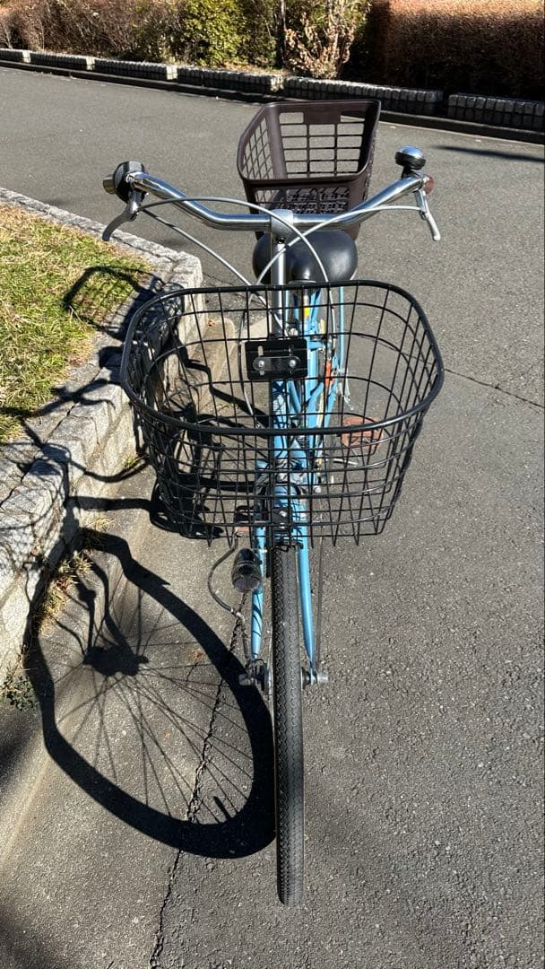 アサヒサイクル 26インチ 6段変速 青色 前後バスケット付き ライトは自動