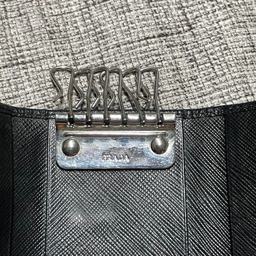 【人気】PRADA キーケース 6連 サフィアーノ レザー 黒
