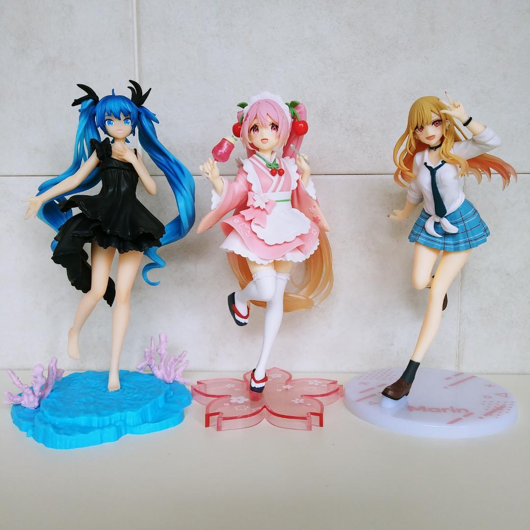 OneMall provides Mercari products: NA8959 着せ恋 喜多川海夢 桜ミク