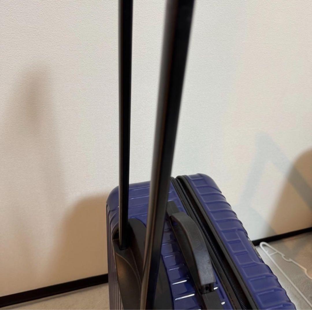 【RIMOWA】　高級ブランド 人気カラー　ネイビー キャリーケース