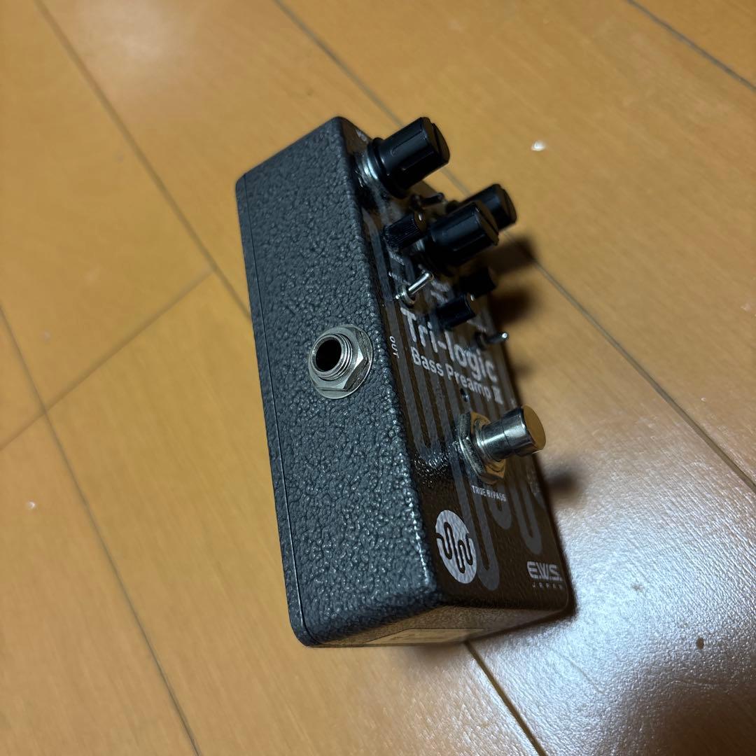 E.W.S. Tri-logic Bass Preamp III【箱、説明書付】
