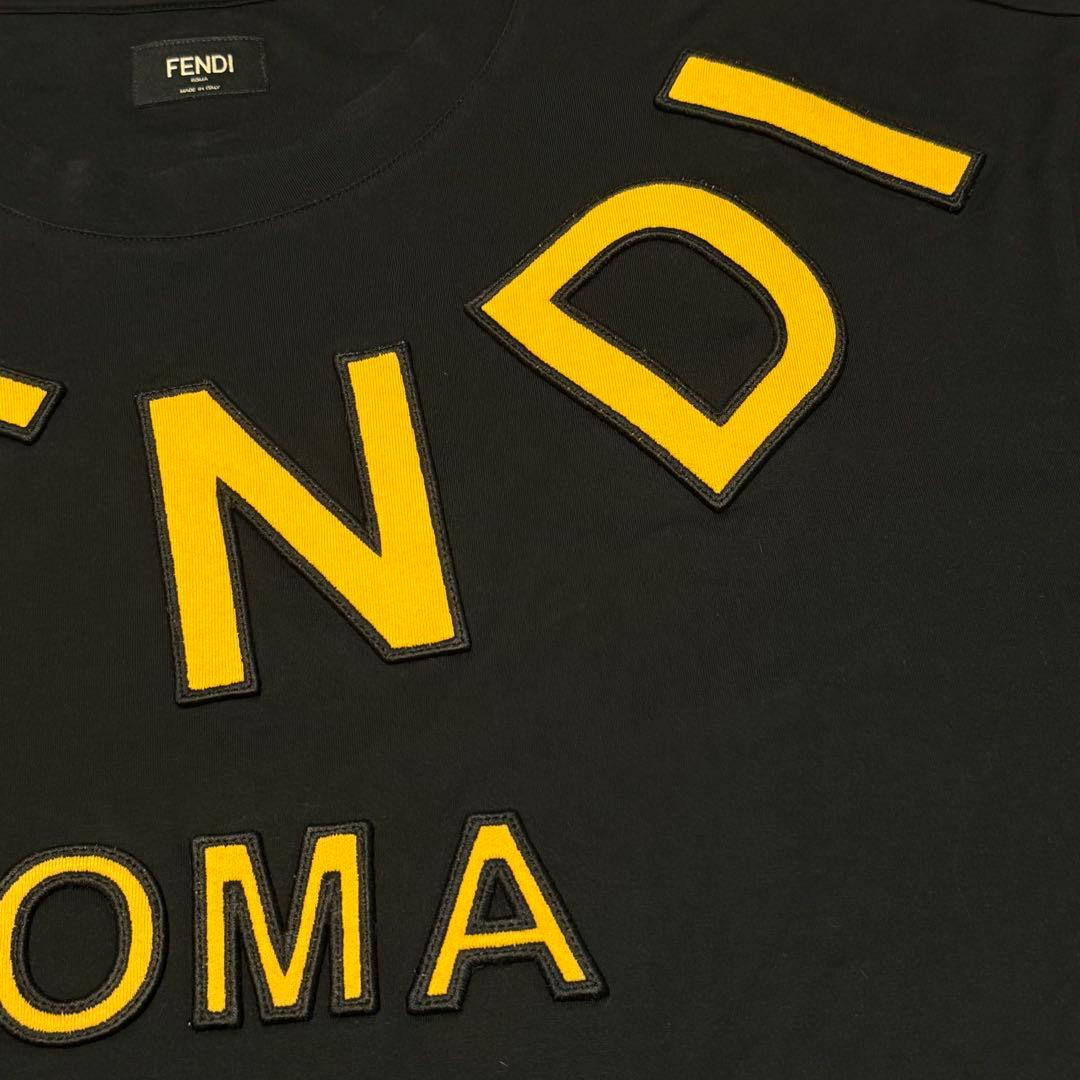 美品　希少　FENDI ローマレタリングTシャツ2021年ロゴ　Lサイズ