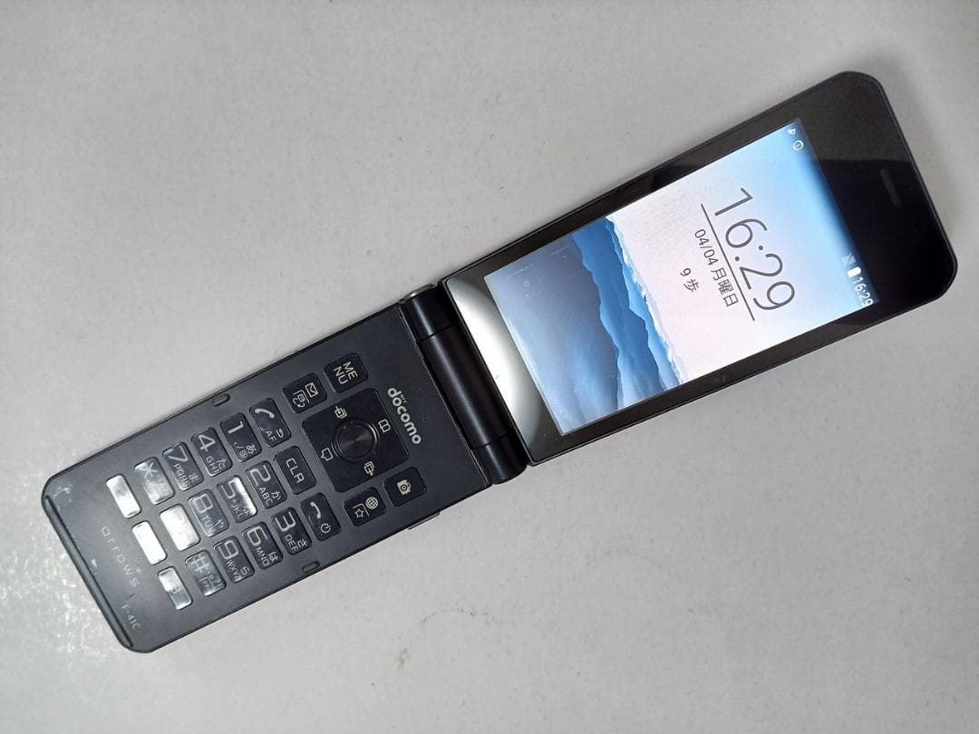 ☆ docomo arrows ケータイ ベーシック F-41C ネイビー - メルカリ