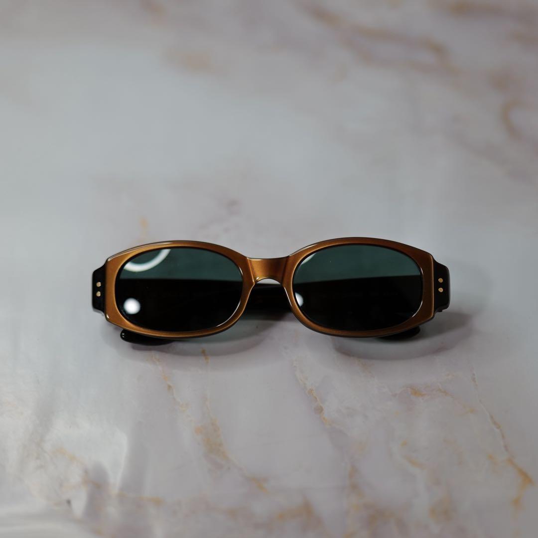 GUCCI グッチ オーバル Y2K メタル ロゴ レトロ サングラス