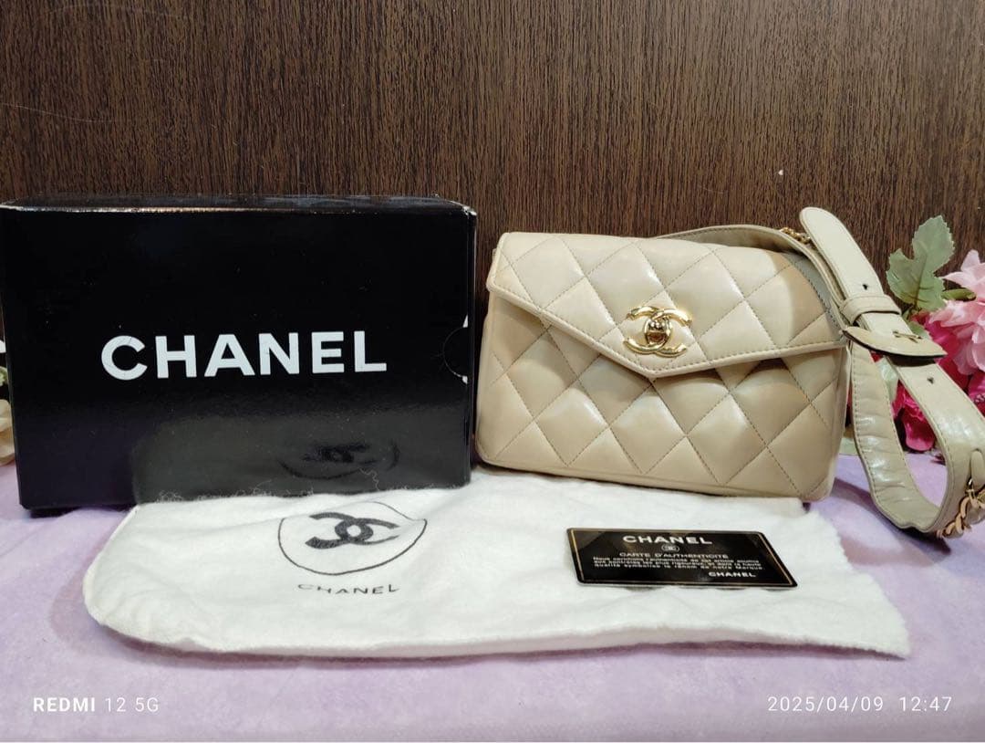 極美品 CHANEL マトラッセ ボディバッグ ココマーク ラムスキン GD金具
