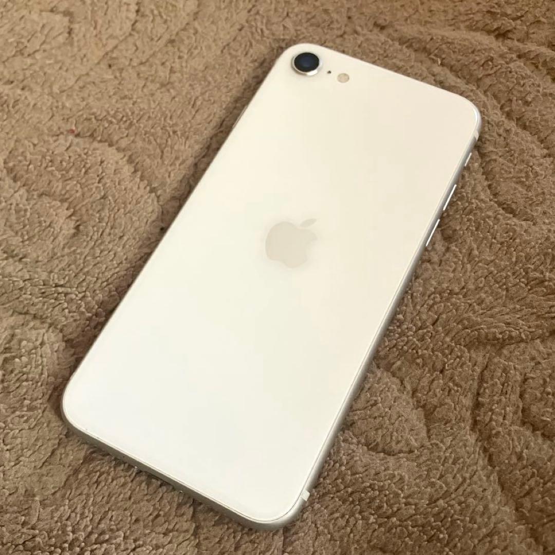 Apple iPhone SE2 ホワイト 本体 SIMフリー　75%