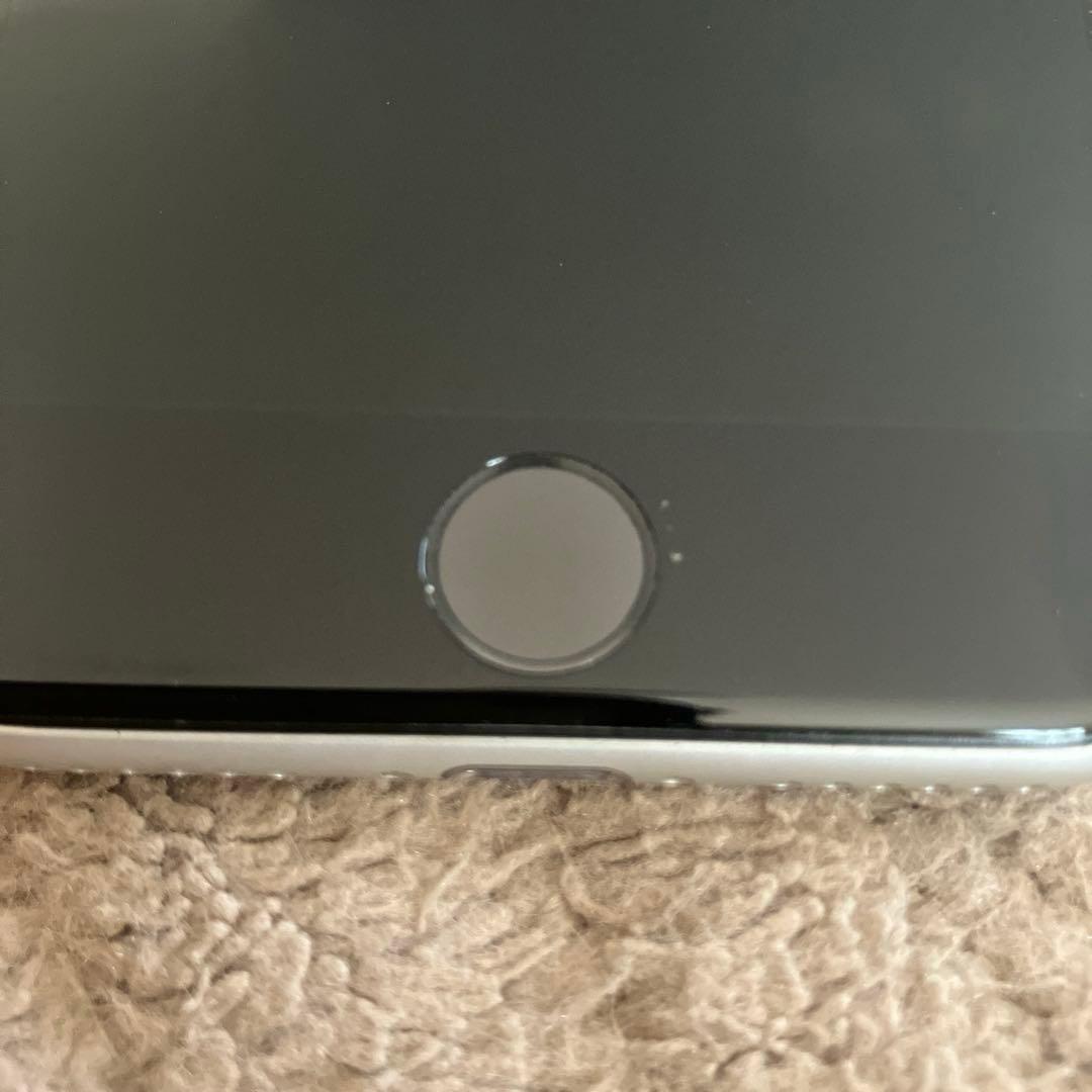 Apple iPhone SE2 ホワイト 本体 SIMフリー　75%