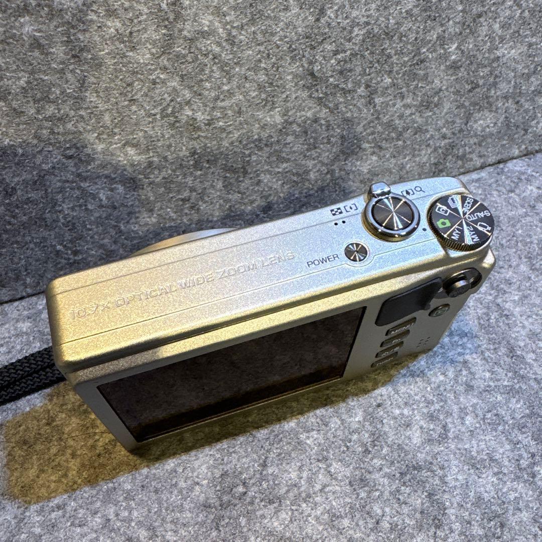 【美品】RICOH CX4 シルバー コンパクトデジタルカメラ