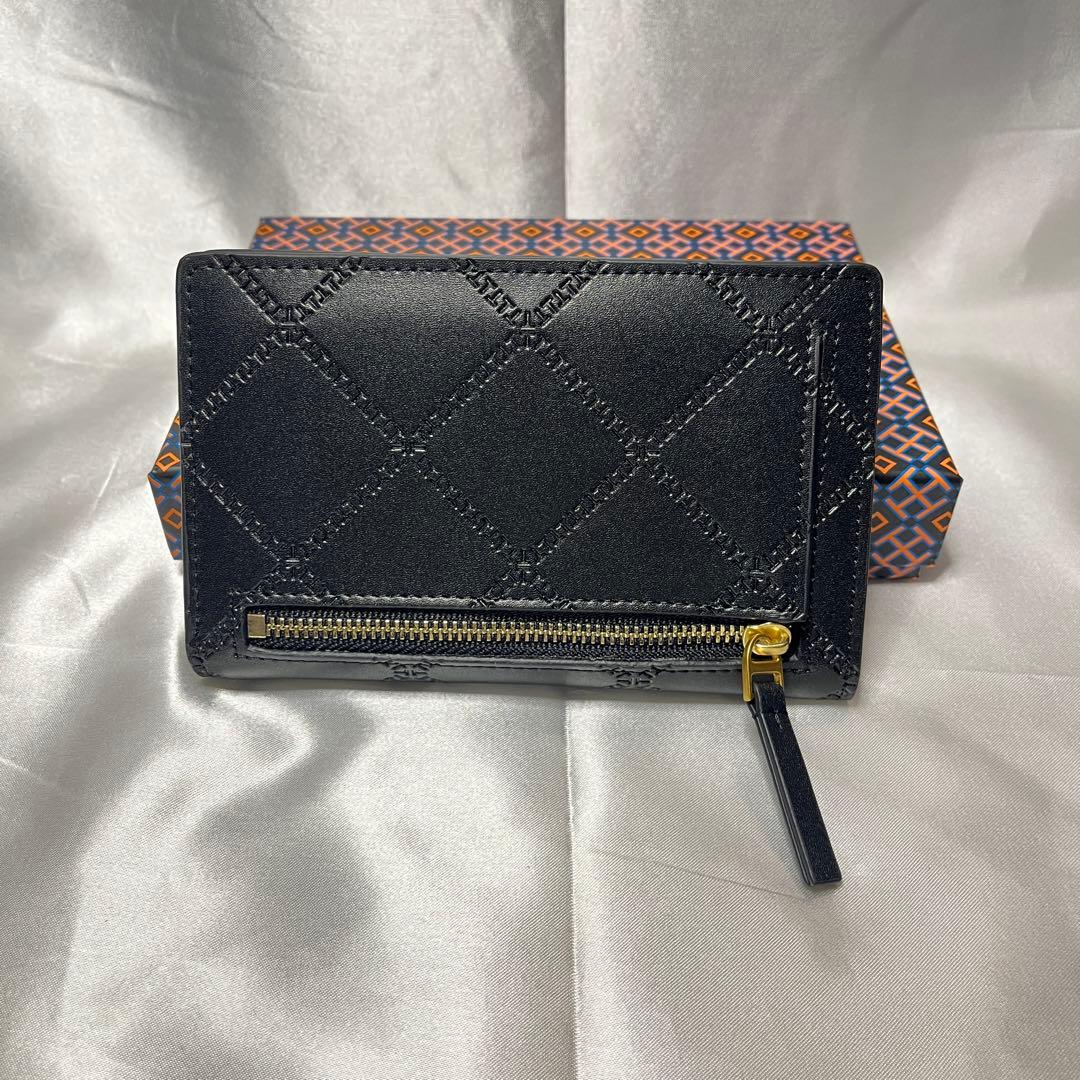 新品 TORY BURCH ブラックキルティング 二つ折り財布 箱＋ショッパー付
