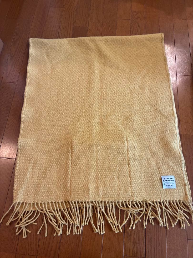 LAPUAN KANKURIT ポケットつきイエローストール