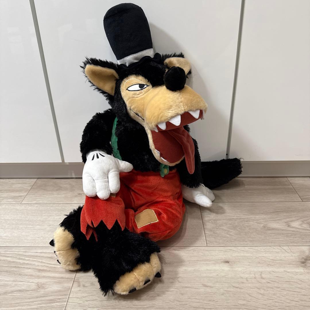 新品タグ付き☆ディズニーストア☆ビッグバッドウルフ☆ぬいぐるみ