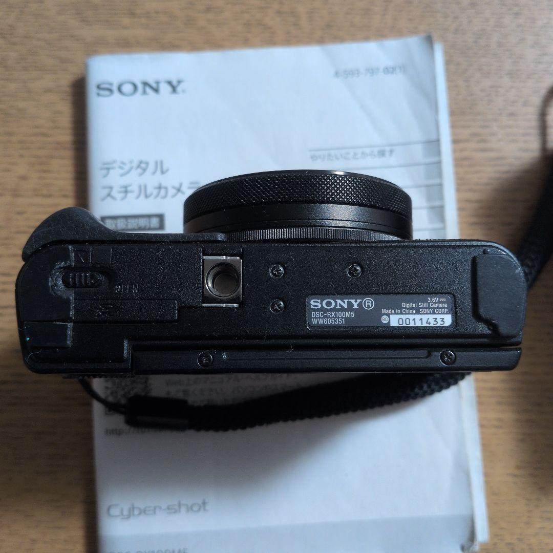 デジタルカメラ SONY RX100M5