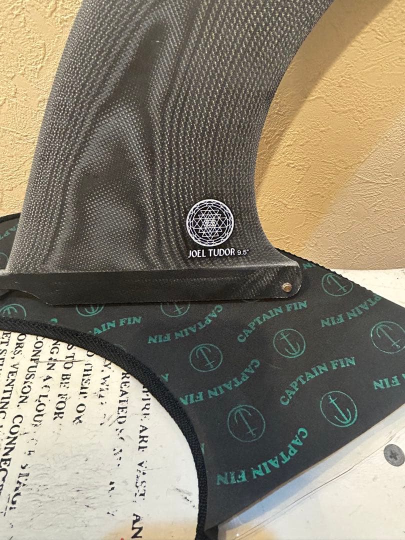 Captain Fin Joel Tudor 9.0インチフィン