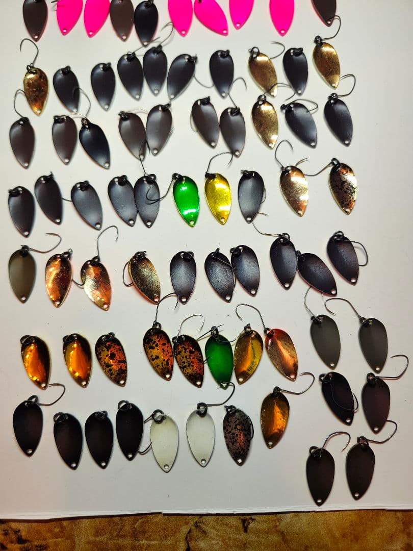 オフィスユーカリ　トリガー1.６グラム　自塗りやオリカラ多数　７２枚セット