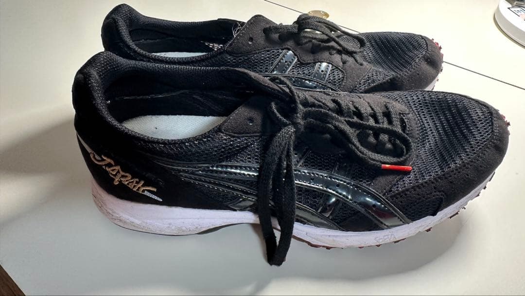 アシックスTARTHERJAPAN BLACK 2E 27.5cm ¥19800