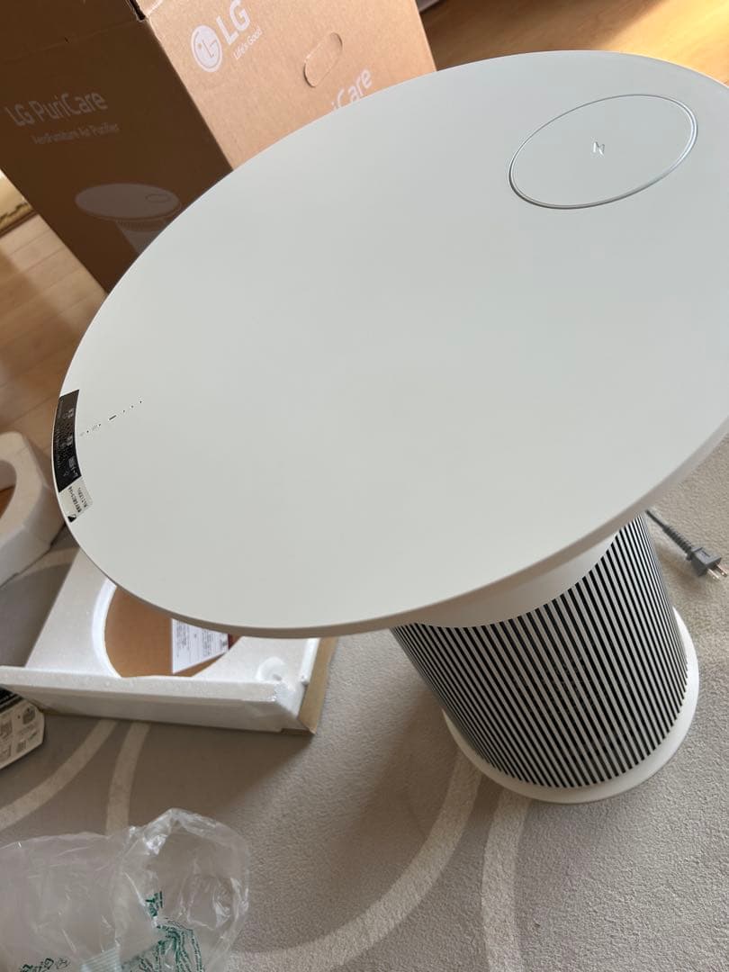 新品・未使用　LG PuriCare Aero Furniture 空気清浄機