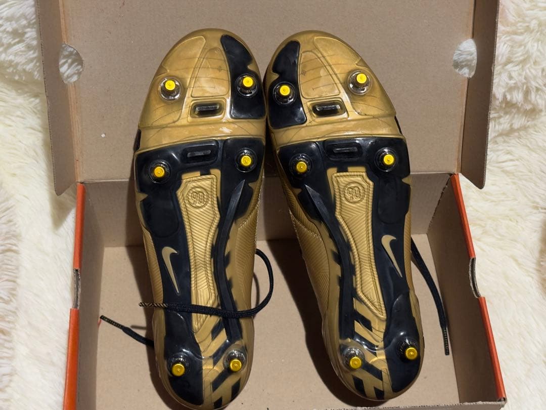 Nike トータル90 SG 30cm