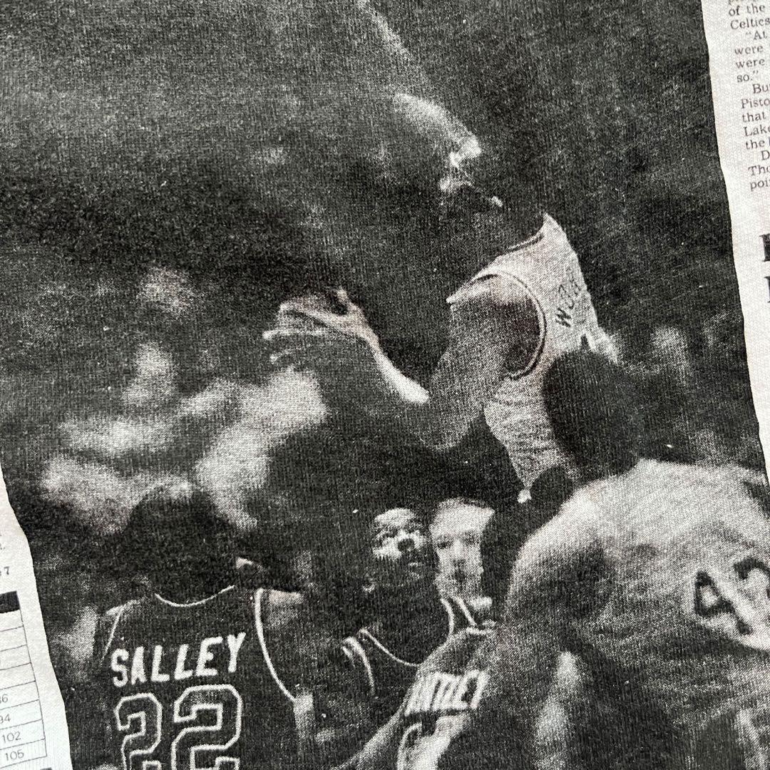 【80s】USA製NBAレイカーズ ニュースペーパーTシャツ　シングルステッチ