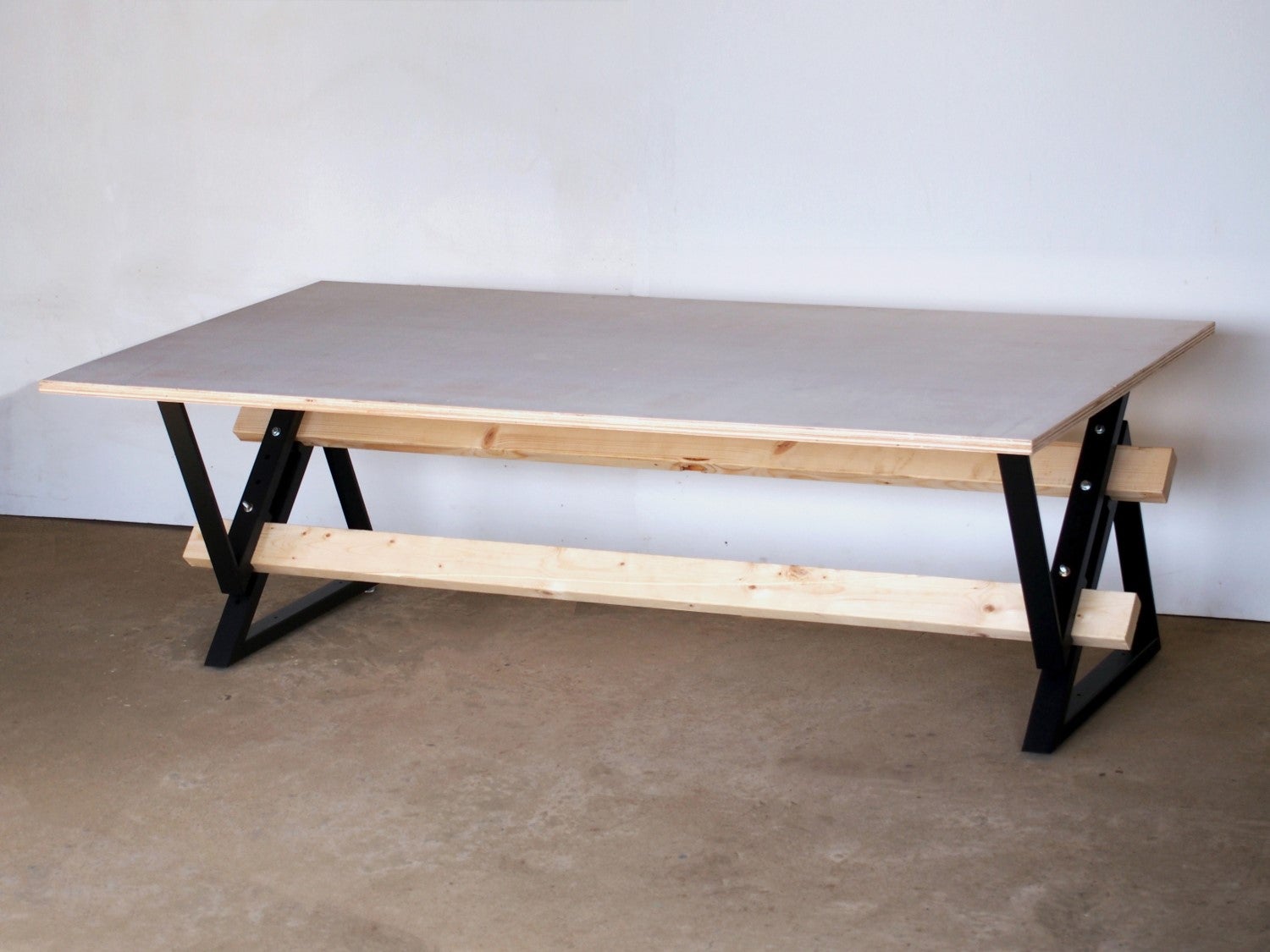 ジャストサイズ！」は作ればいい。DIYで創る家具「noashi」｜マクアケ