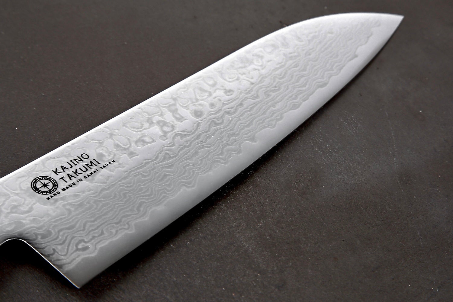 誰でもプロレベル！食材の旨味を格上げする「ダマスカス包丁」 鍛冶の