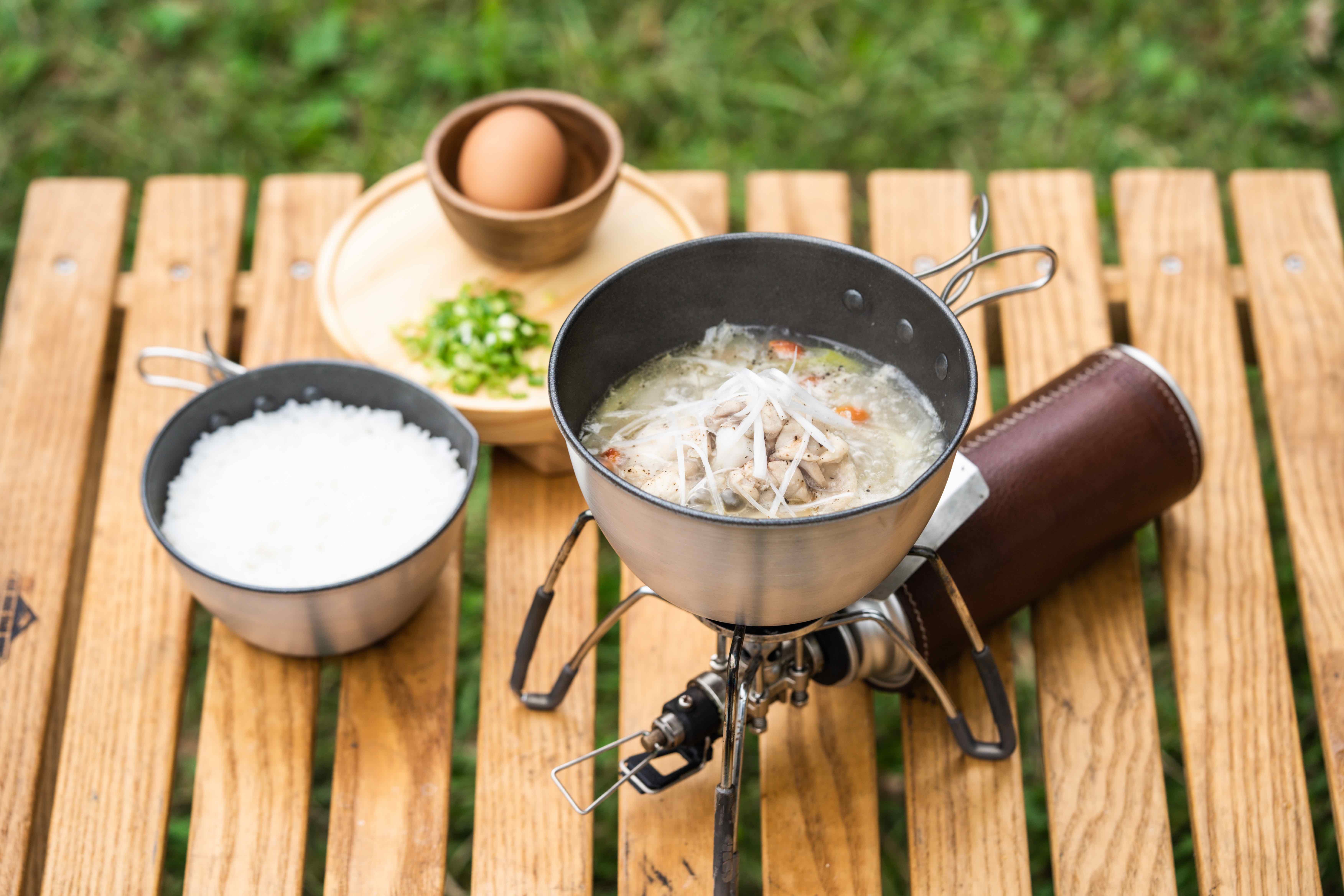 10WAYでキャンプ飯をもっと快適に！ソトレシピ×燕三条「シェラどんぶり