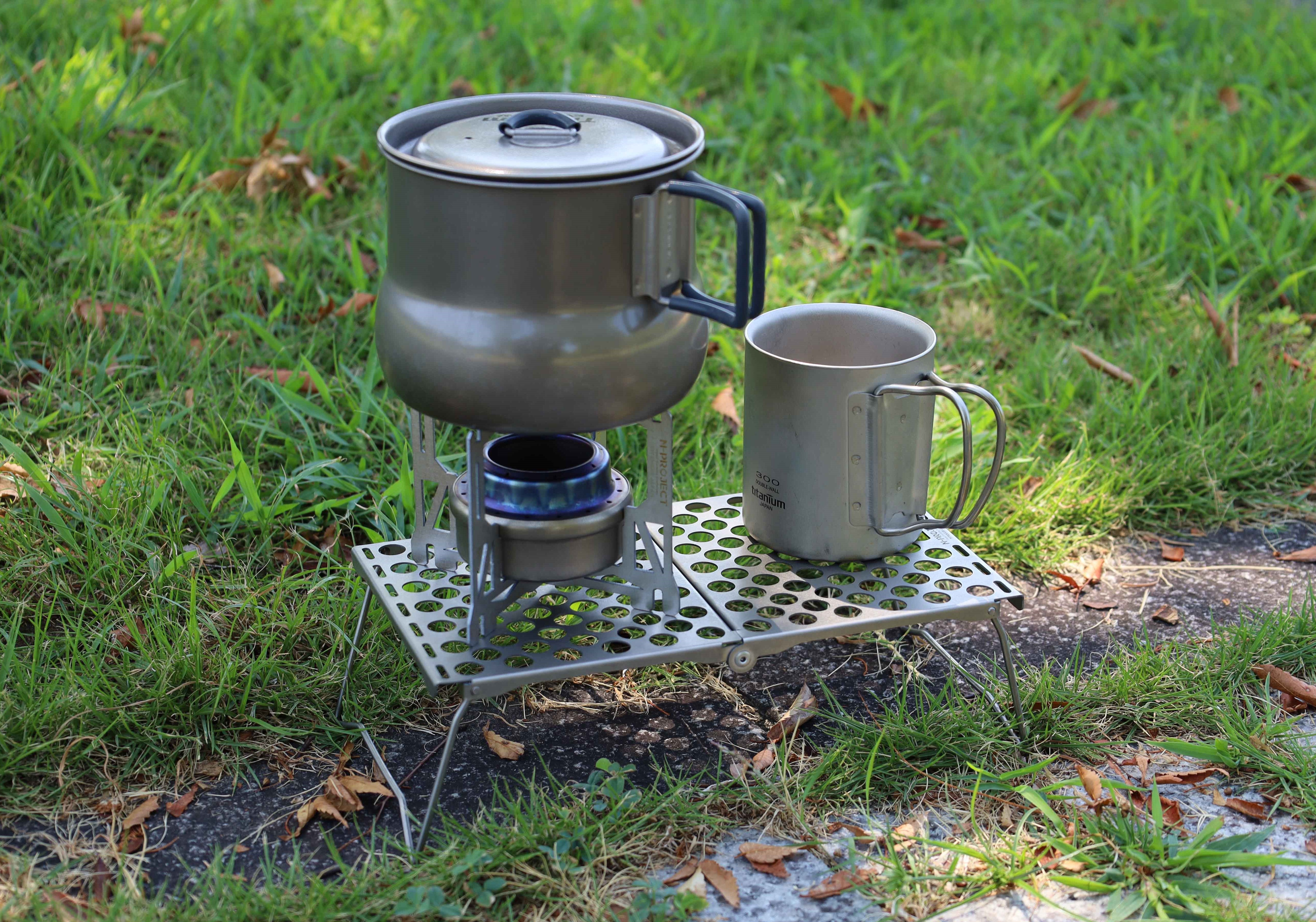 重さわずか98gで超軽量！折畳式チタンテーブル！【登山・ソロキャンプ