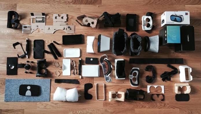 どこでも一瞬でプライベート映画館！スマホをセットするだけ