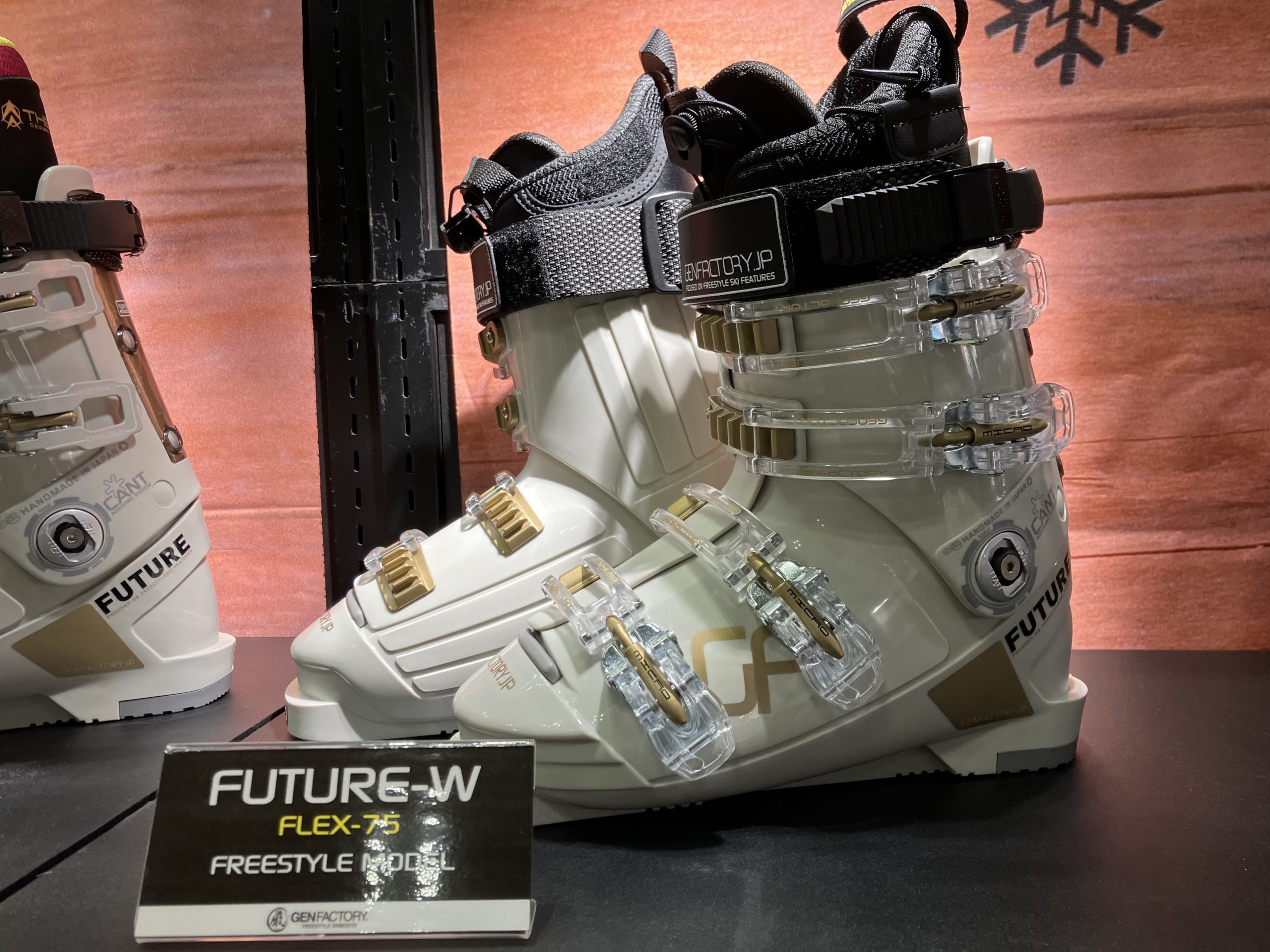 GEN FACTORY sure FREEDOM スキーブーツ 24cm ☆良品☆GEN FACTORY