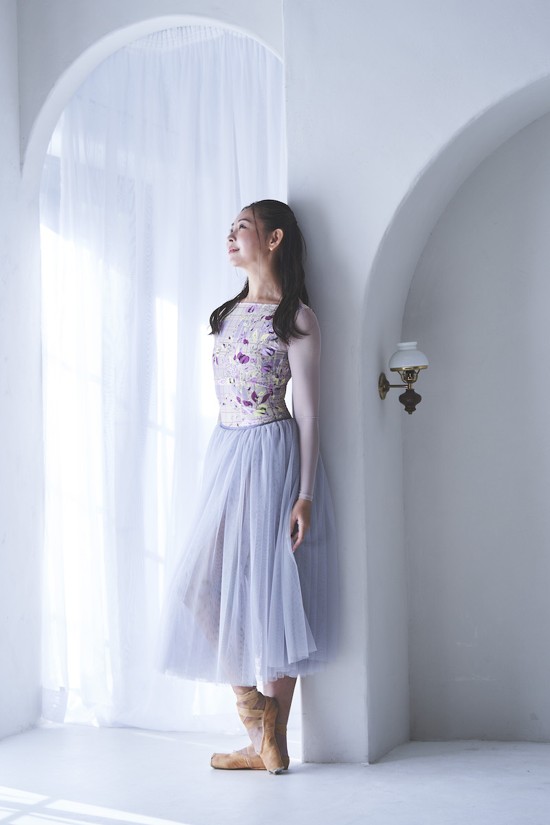 stina / type Y neck ribbon / Happiness gray