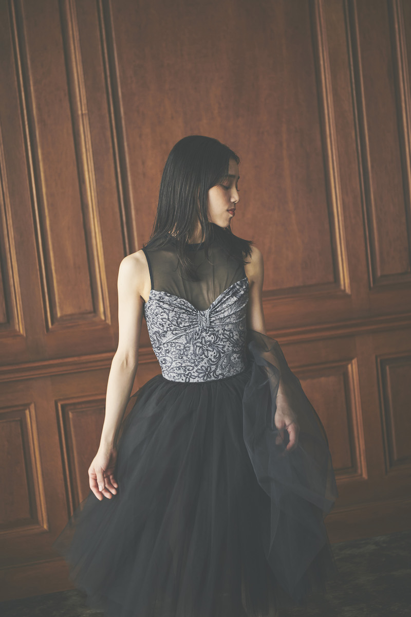 stina / type Y neck ribbon / eternal lace etoupe