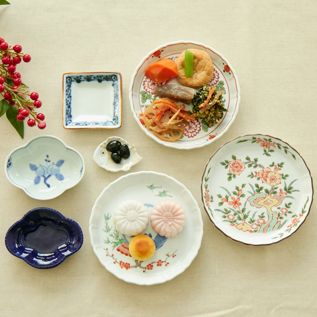 与山窯 桔梗渕4.5寸皿 染錦祥端富士山図 -ハレの日の席を彩り豊かに