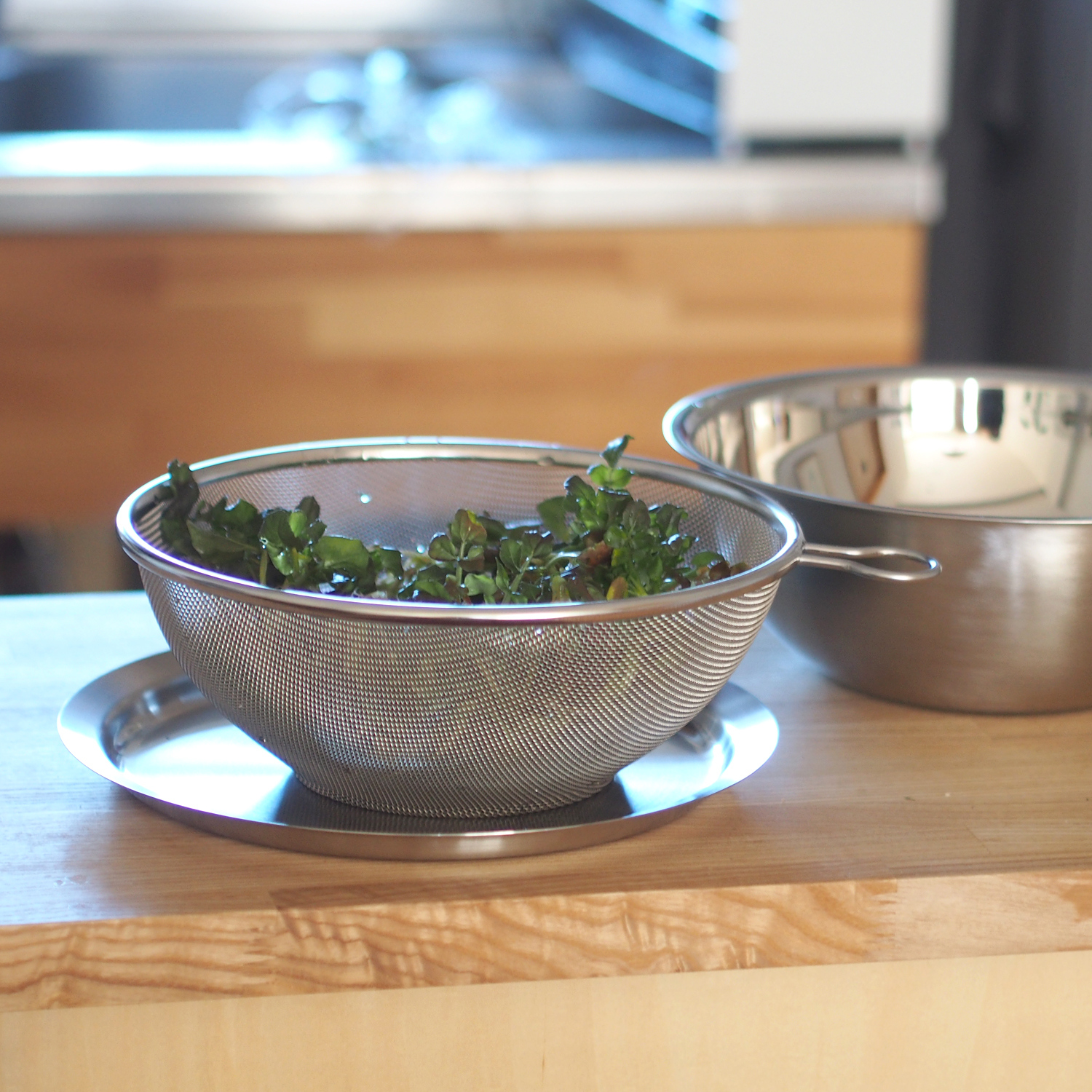 Three Snow 新越ワークス/フタ付ざるボウル25cm -フタ付きだから