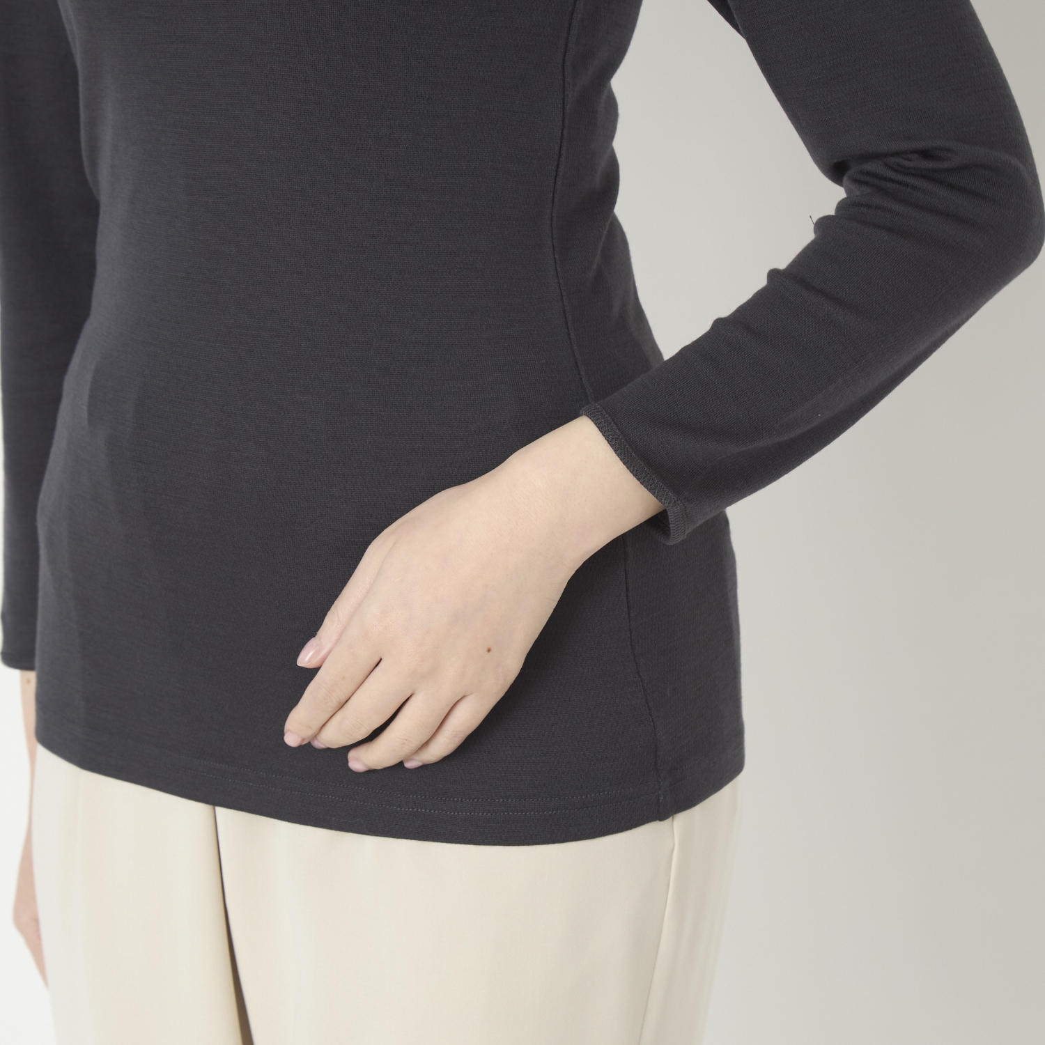 MALYNE SILK/肌側シルク100%インナー エアリー8分袖（内絹外ウール