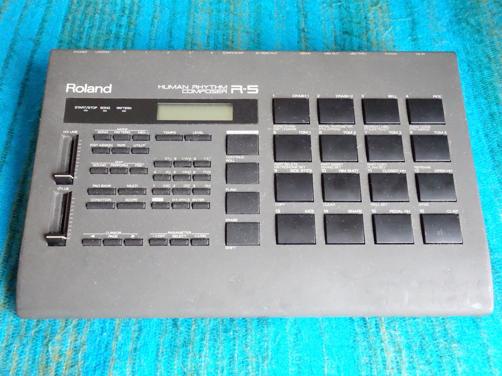 Roland R-5 Human Rhythm Composer / 90's Drum Machine w/ AC Adapter