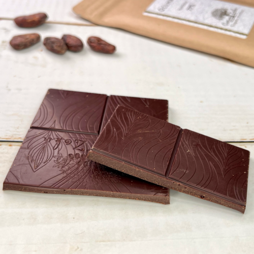 Cacao Zoku / パイナップル＆ベネズエラブレンド | ショコラナビ