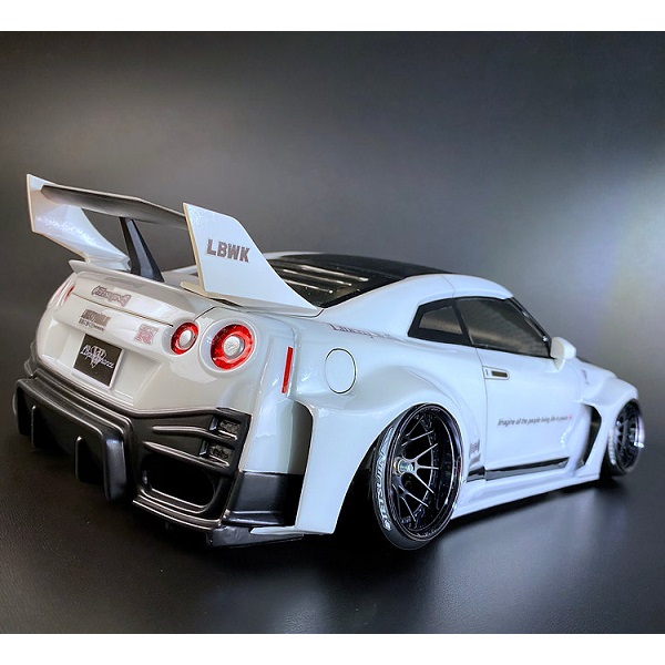 タミヤ TT02 シャーシ、GT-R R35 リバティウォークボディ タミヤ TT02