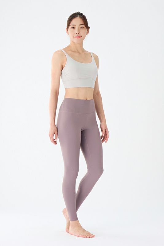 suria スモーキーピンク ヨガトップ Fサイズ suria スモーキーピンク