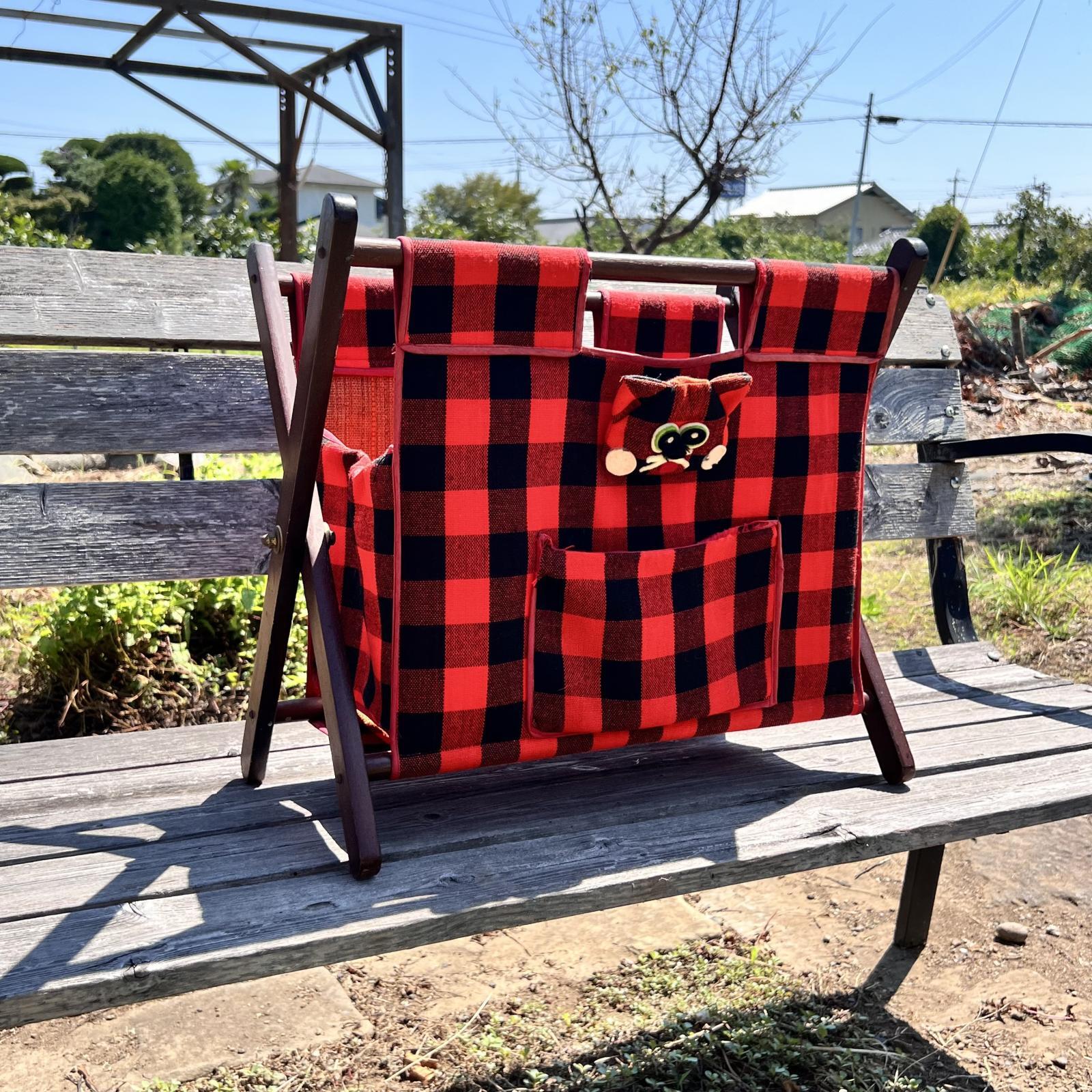 MISAKU マスコット付きマガジンラック 赤黒チェック vintage