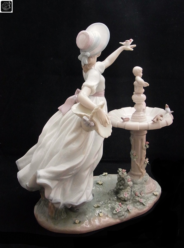 リヤドロ】【春を告げる小鳥たち】【6106】