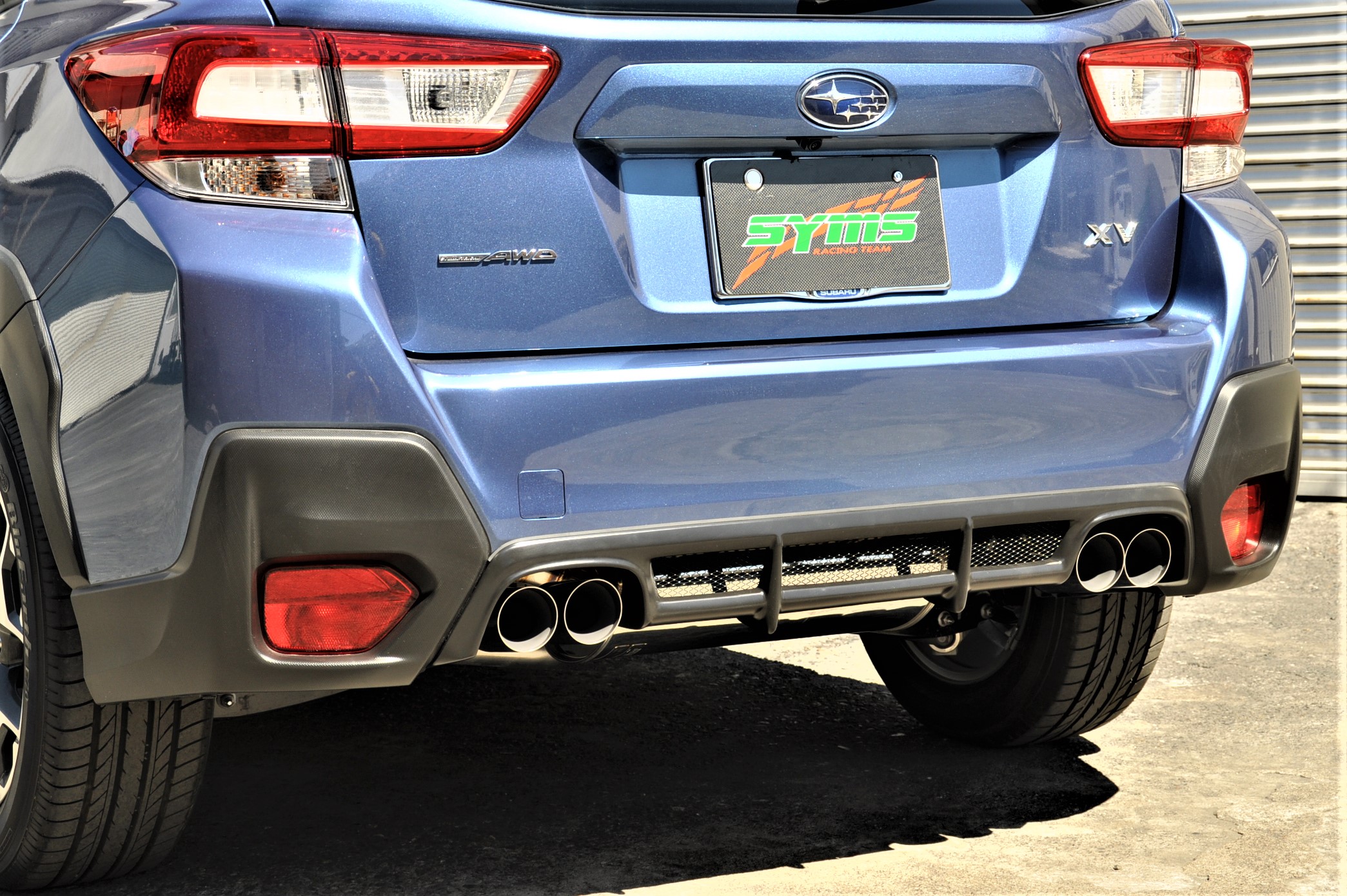 GT型インプレッサ、XV、XVハイブリッド リヤマフラー&ガーニッシュ