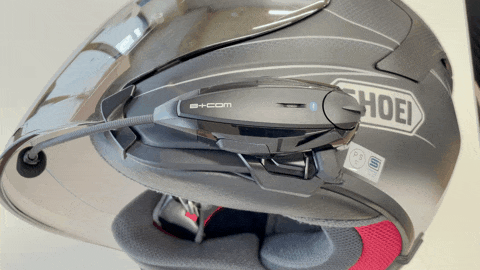 B+COM ONEのアームマイクは、どうやって本体から取り外しますか